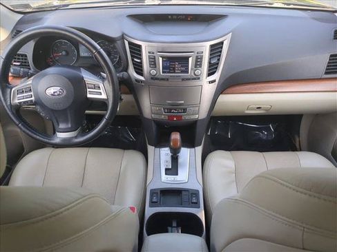 Used 2014 Subaru Outback 2.5i Limited w/ Moonroof Package AWD/4WD image 17
