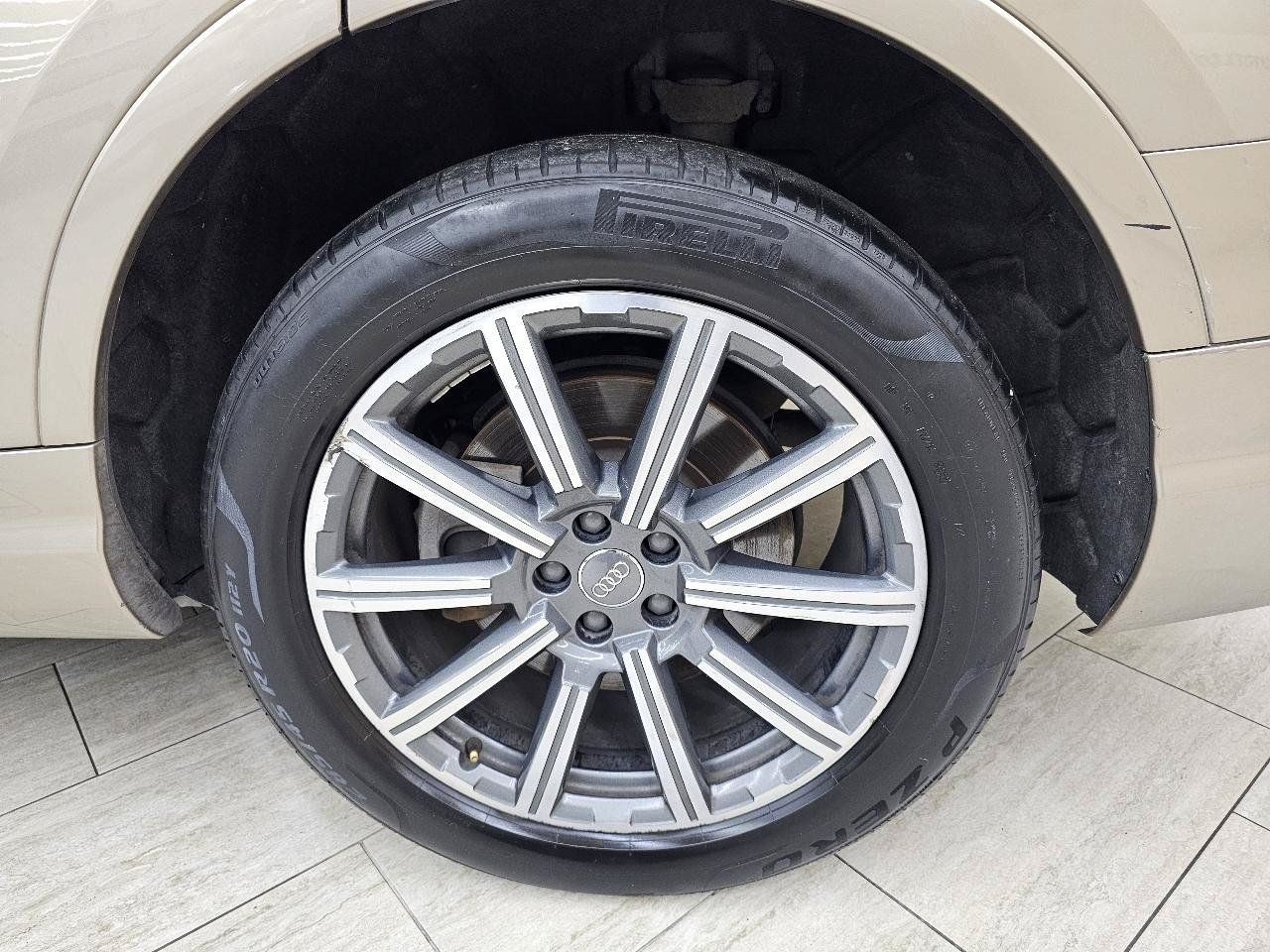 Used 2019 Audi Q7 3.0T Premium Plus w/ Premium Plus Package AWD/4WD image 44