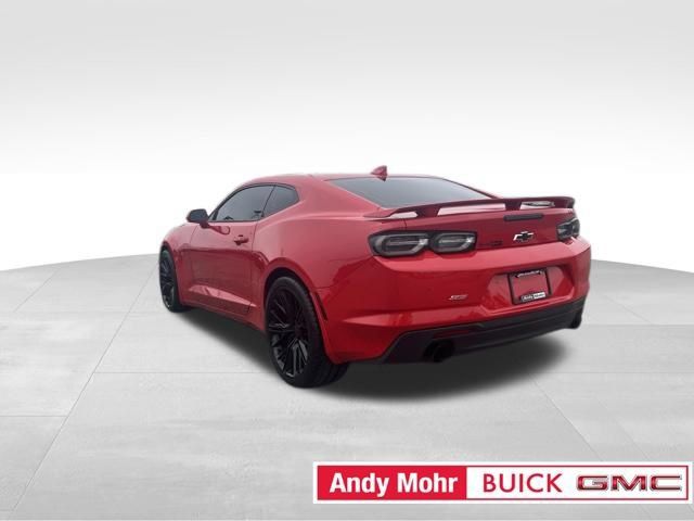 Used 2019 Chevrolet Camaro SS RWD image 12