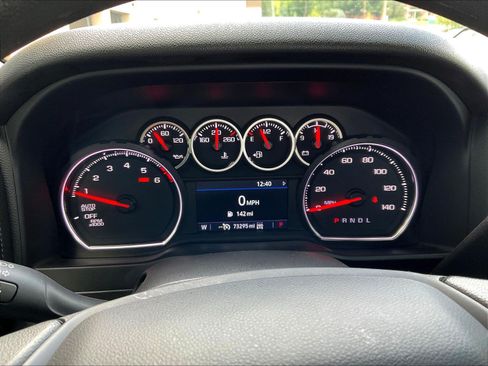 Used 2020 Chevrolet Silverado 1500 RST w/ RST Value Package AWD/4WD image 13