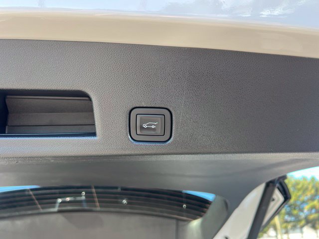 Used 2026 Buick Enclave Preferred w/ Power Package FWD image 18