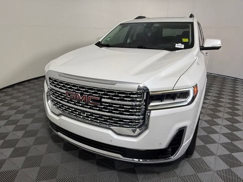 Used 2021 GMC Acadia Denali w/ Denali Technology Package FWD image 2