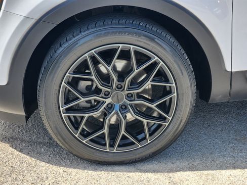 Used 2022 Kia Telluride S FWD image 30