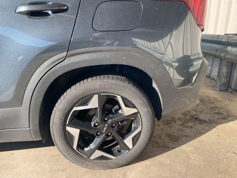 Used 2025 Kia Seltos S image 13