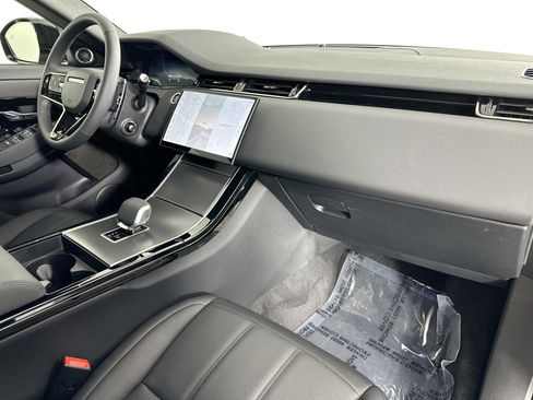 Used 2026 Land Rover Range Rover Evoque S image 26