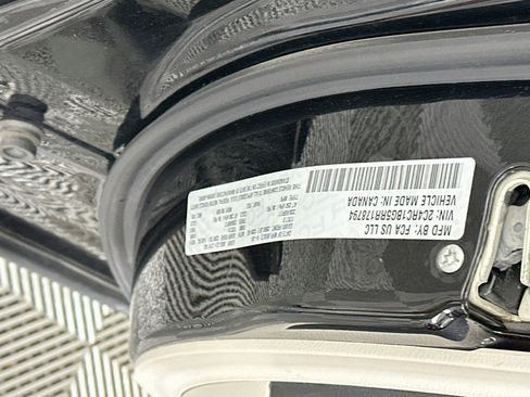Used 2024 Chrysler Pacifica Touring-L FWD image 12