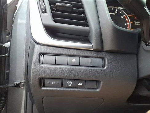 New 2026 Nissan Rogue SV image 18