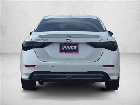 Used 2022 Nissan Sentra SR w/ SR Premium Package image 7