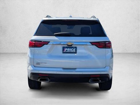 Used 2024 Chevrolet Traverse High Country FWD image 7