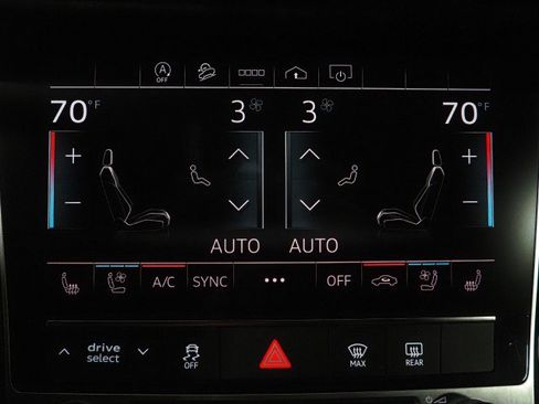 Used 2023 Audi Q7 2.0T Premium Plus w/ Premium Plus Package AWD/4WD image 44
