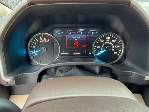 Used 2019 Ford F150 Lariat RWD image 26