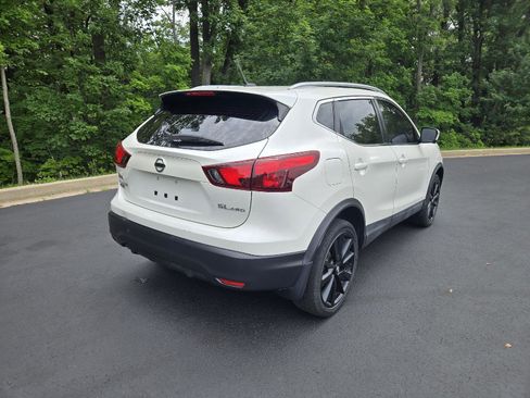 Used 2017 Nissan Rogue Sport SL w/ SL Premium Package AWD/4WD image 3