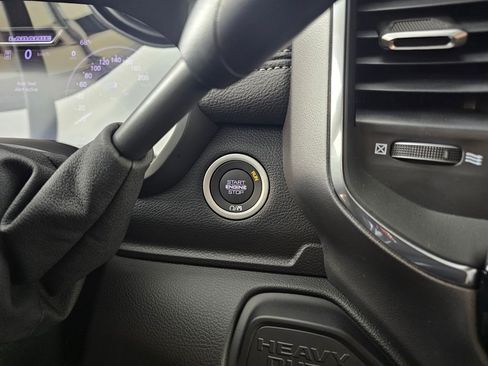 New 2026 RAM 2500 Laramie AWD/4WD image 27
