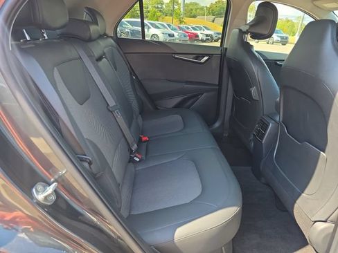 Used 2023 Kia Niro EX FWD image 14