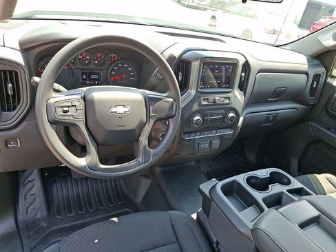 Used 2026 Chevrolet Silverado 1500 W/T AWD/4WD image 2