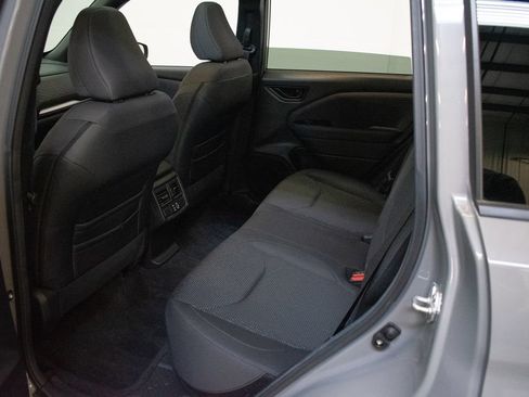 Used 2026 Subaru Forester Premium AWD/4WD image 22