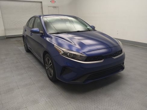 Used 2022 Kia Forte LXS FWD image 13