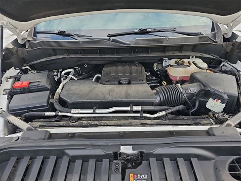 Certified 2023 Chevrolet Silverado 1500 Custom image 26