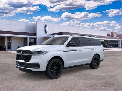 New 2026 Lincoln Navigator Reserve w/ Jet Appearance Package