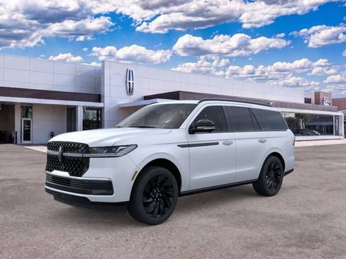 New 2026 Lincoln Navigator Reserve w/ Jet Appearance Package AWD/4WD image 1