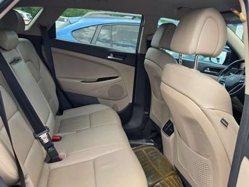 Used 2018 Hyundai Tucson SEL Plus FWD image 14
