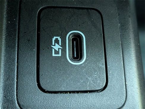 Used 2025 Land Rover Range Rover Evoque S image 25