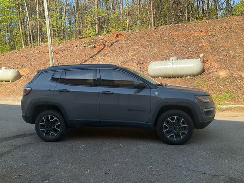 Used 2021 Jeep Compass Trailhawk AWD/4WD image 4