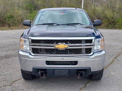 Used 2013 Chevrolet Silverado 2500 LT w/ Snow Plow Prep Package AWD/4WD image 2