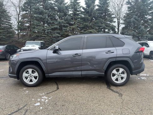 Used 2021 Toyota RAV4 XLE image 7