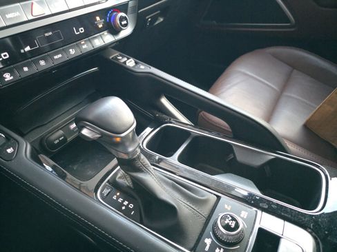 Certified 2023 Kia Telluride EX w/ EX Captain's Chair Package image 18