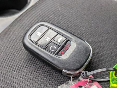 Used 2022 Honda Civic Sport image 29