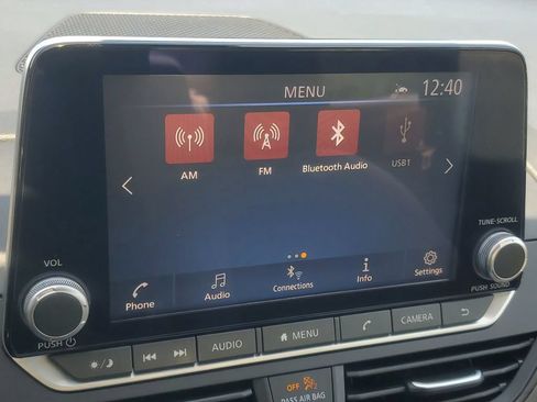 Used 2025 Nissan Altima 2.5 SV FWD image 23