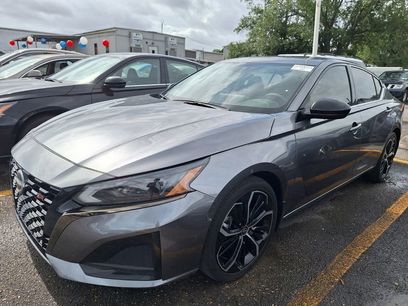 Used 2023 Nissan Altima 2.5 SR w/ SR Premium Package