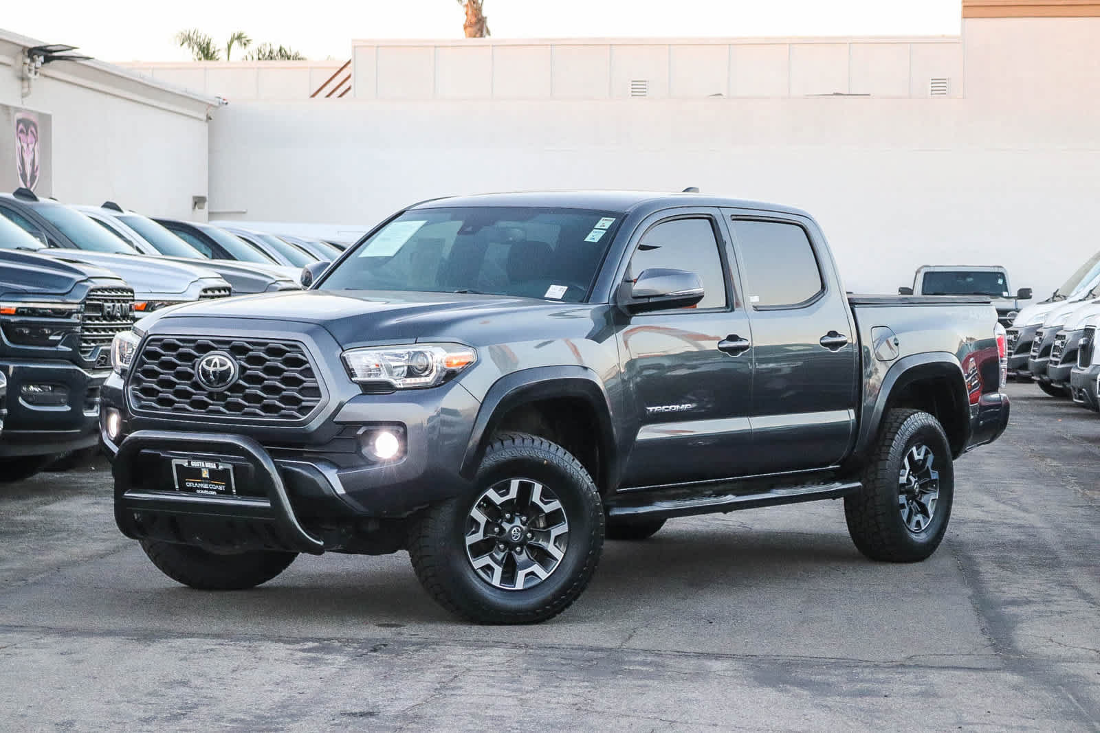 Used 2020 Toyota Tacoma TRD Off-Road w/ Technology Package AWD/4WD image 1