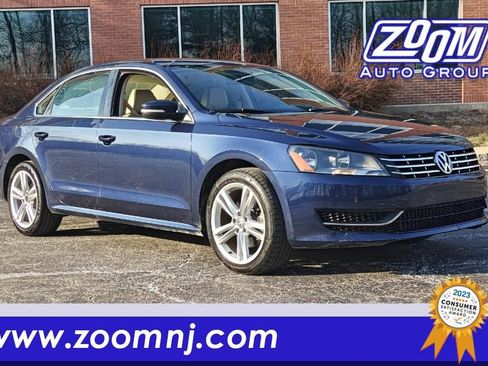 Used 2015 Volkswagen Passat TDI SE image 1