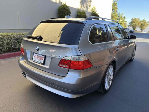 Used 2006 BMW 530xi Wagon image 11