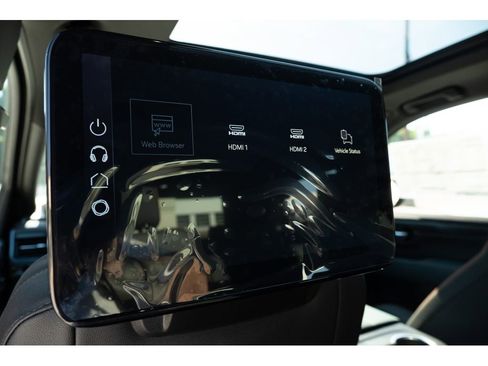 New 2026 GMC Yukon AT4 w/ AT4 Premium Plus Package AWD/4WD image 33