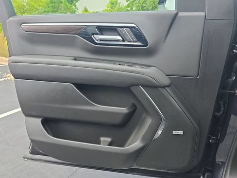 New 2026 Chevrolet Tahoe Premier w/ Sun And Tow Package AWD/4WD image 31