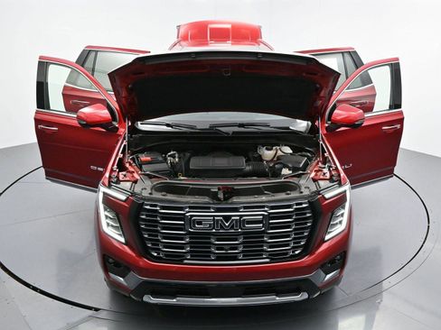 Used 2025 GMC Yukon Denali Ultimate AWD/4WD image 54