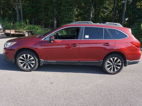 Used 2017 Subaru Outback 2.5i Limited AWD/4WD image 18