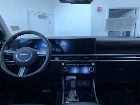 Used 2025 Hyundai Tucson SEL image 17