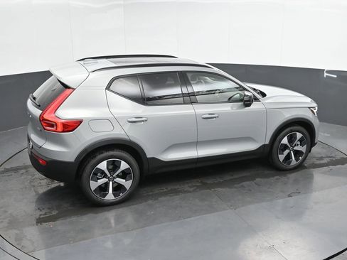 New 2026 Volvo XC40 B5 Plus w/ Protection Package Premier AWD/4WD image 31