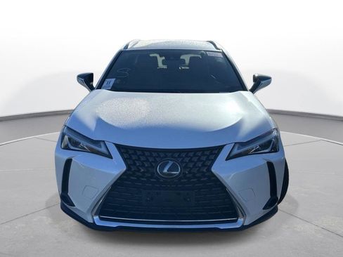 Used 2020 Lexus UX 200 image 3