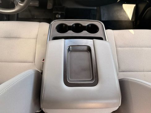 Used 2017 Chevrolet Silverado 1500 W/T AWD/4WD image 22