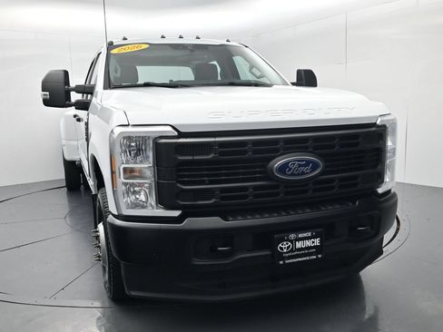 Used 2026 Ford F350 XL AWD/4WD image 2