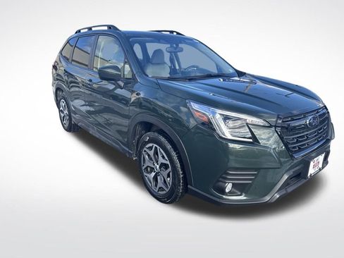 Certified 2023 Subaru Forester Premium image 18