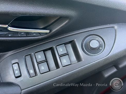 Used 2021 Chevrolet Trax LT image 11