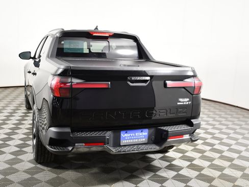 Used 2022 Hyundai Santa Cruz Limited AWD/4WD image 7