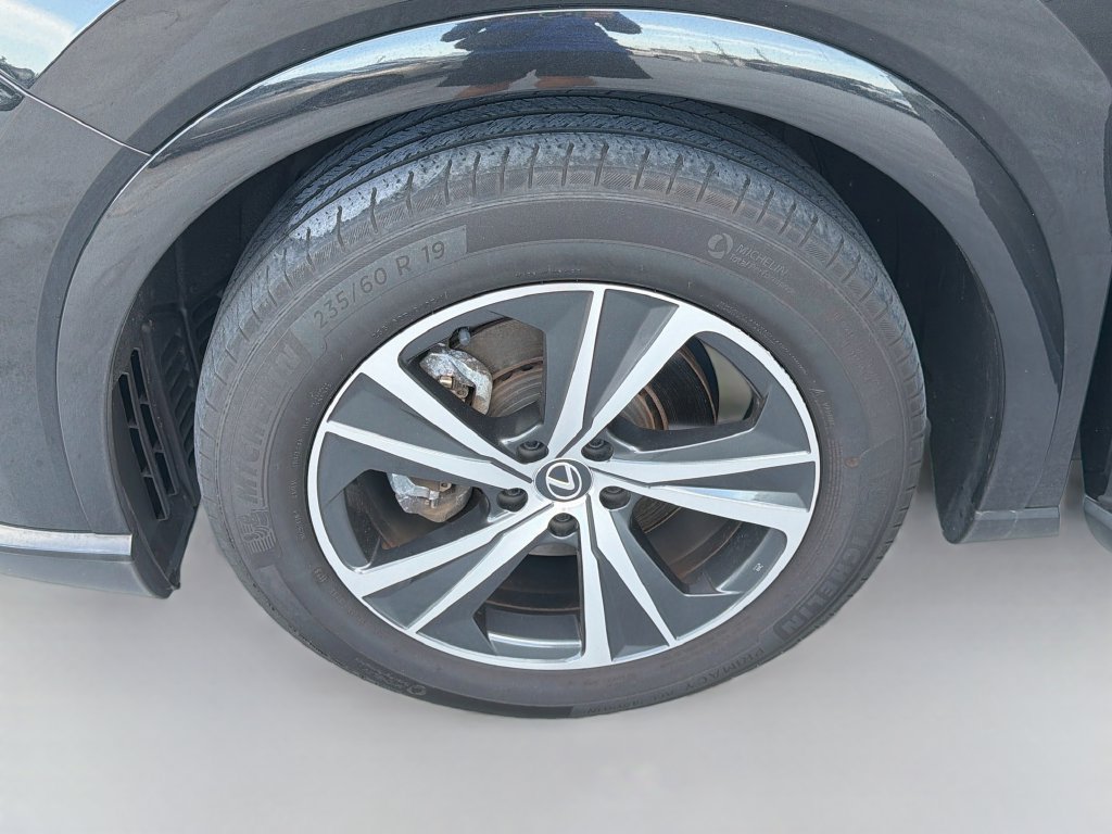 Used 2023 Lexus RX 350 Premium w/ Cold Area Package AWD/4WD image 37