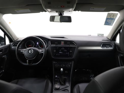 Used 2020 Volkswagen Tiguan SE image 14